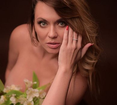 Актриса Саліванчук оголилася через 4 місяці після пологів та розказала, як схудла 