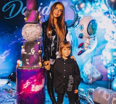 Космічна вечірка: Стужук із розмахом відсвяткувала 6-річчя сина. ФОТО