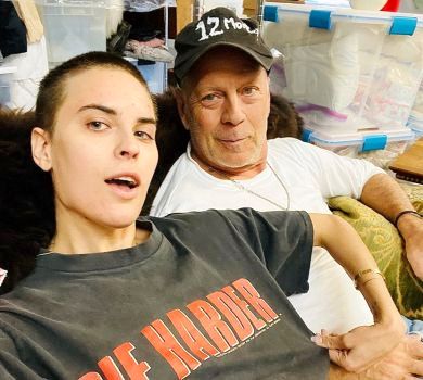 Донька Вілліса та Мур пояснила, чому батьки гайнули на карантин без її мачухи