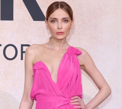 Гламурна Онопка у Каннах потусила з росіянкою, яка патріотично краяла торбинки Chanel