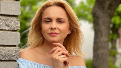 Закрию собою, заховаю від зла: Ребрик показала яскравий фемелі-лук із доньками