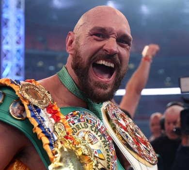 Тато в нокауті: дружина Тайсона Ф'юрі замилувала фото його з дітлахами