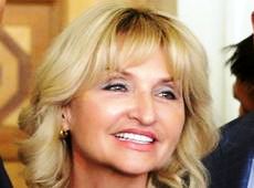 Новоспечена бабуня Луценко пообіцяла навчити онучку танцювати ламбаду