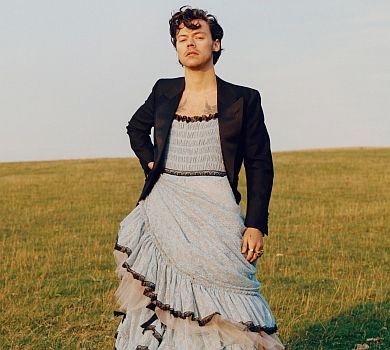 Обкладинку Vogue USA уперше за 127 років прикрасив чоловік (але у сукні)
