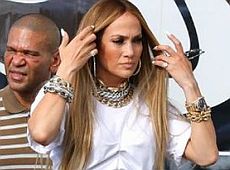 Лопес для нового кліпу обрала тотал лук від одеської дизайнерки. ФОТО 