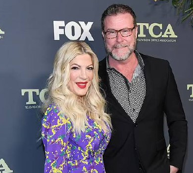 18 років шлюбу, 5 дітей: чоловік Спеллінг заявив, що розлучається з нею