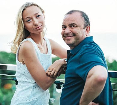 Молода наречена Павліка оголосила про перенесення їхнього весілля