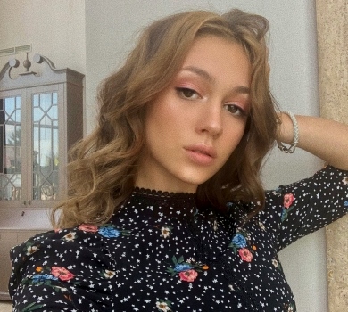 Донька Меладзе на Голосі країни вразила співом і розчулила плачем. ВІДЕО