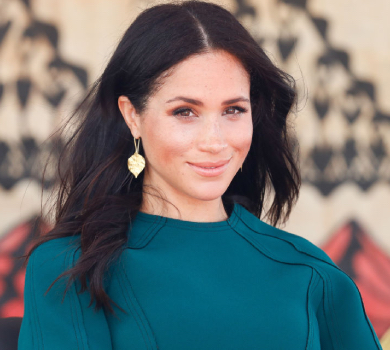 Меган Маркл в окулярах за $1000 та з величезною торбиною порушила правила на ринку у Каліфорнії