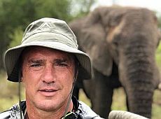 Дементьєва з чоловіком-депутатом влаштували собі дикі канікули в Африці