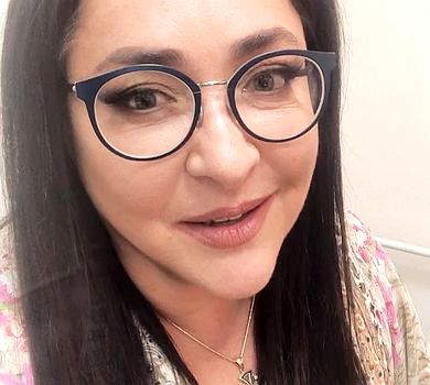 55-річна Лоліта покинула пити і вибиває собі російську пенсію