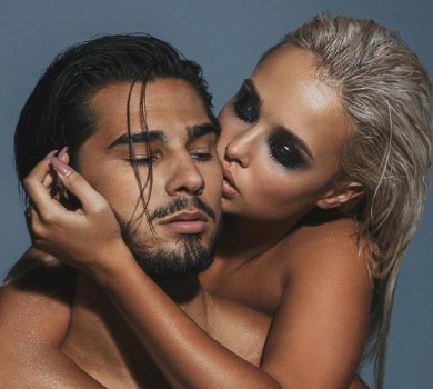 NIKITA LOMAKIN посвітив голим торсом у пристрасному фотосеті з дівчиною