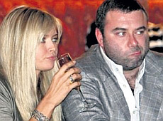 Брежнєва з Кіперманом розлучилися, щоб врятувати майно?