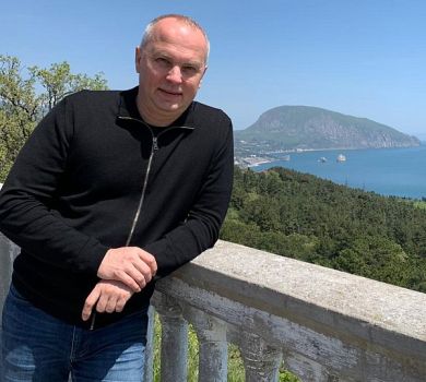 Шуфрич романтично звозив жінку до окупованого Криму та купив цибулі. ФОТО