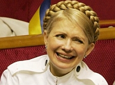Тимошенко розповідає анекдот про Януковича. ВІДЕО
