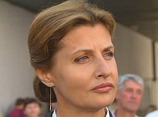 Перша леді розповіла про онука, а про сина у зоні АТО - не стала 