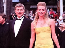 Екс-зять Кучми привчає нову кохану до відпочинку з дітьми