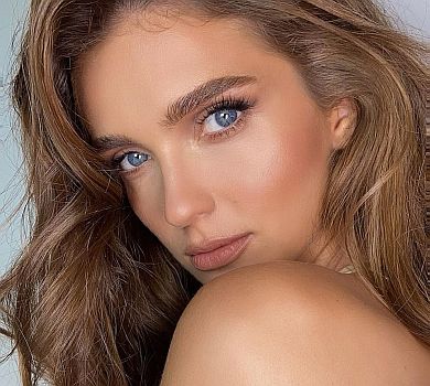 Модель Кандиба через місяць після пологів оголосила про народження сина