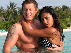 ВІА-Гра Санта з бойфрендом ніжилися в Еміратах і на Мальдівах