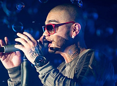 Лавринович розважився з телеведучою під спермодонора Тіматі