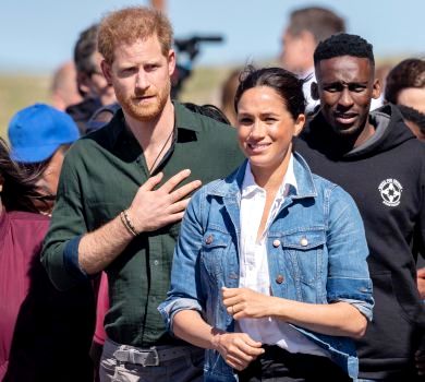 Джинсова принцеса: Меган Маркл у Кейптауні вигуляла ефектний кежуал