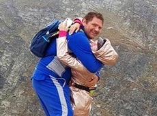  Бужинська опинилася в чоловікових обіймах посеред болгарських гір 