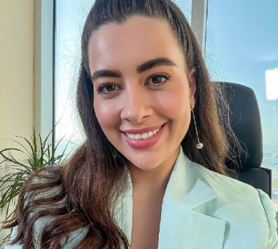 Вдягаємо найгарніші речі і зізнаємося в коханні: Раміна закликала не відкладати життя