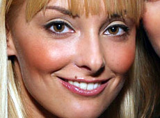 Жінка Басса змушує сина брати ножа до рук