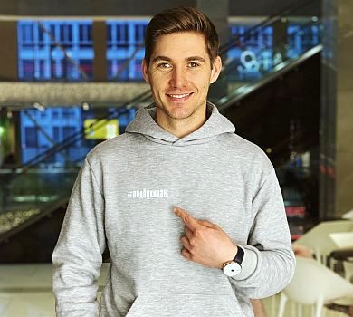 Остапчук погрожує забрати дітей та крутить роман із танцюючим нотаріусом?