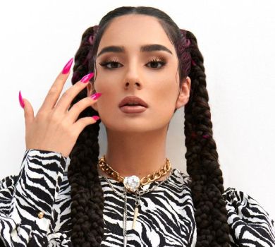 Люблю підкреслювати свої форми: Трінчер у брендових луках поміркувала про сексуальність в епоху Instagram