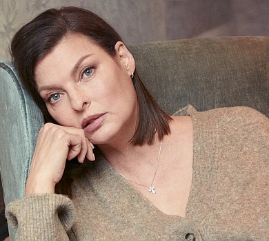 Моє світло: Лінда Євангеліста показала 16-річного сина від чоловіка Сальми Хаєк