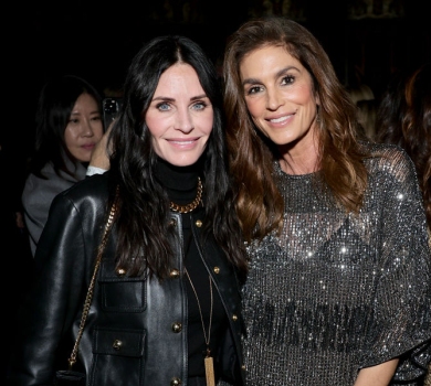 Кортні Кокс у шкірянці та Кроуфорд у міні помилувалися золотою Каєю Гербер на подіумі