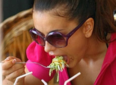 Повалій рятує фігуру рисом, Писанка гречкою, а Руслана ганяє чаї