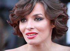 Надя Мейхер не вийде за стариганя і готова стрибнути під потяг