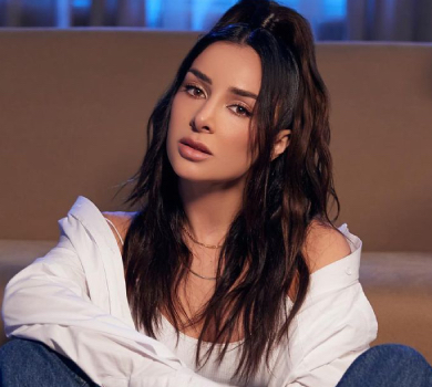 Огнєвіч під час концерту ледь не впала зі сцени. ВІДЕО