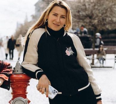 Люблю тебе: Tayanna з 10-річним сином показалася на вулицях Чернівців. ФОТО