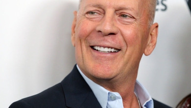 Брюс Вілліс на губній гармошці влаштував джем-сесію з другом. ВІДЕО