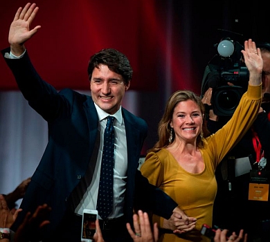 Кожна хвилина з тобою - особлива: Трюдо з дружиною зворушили привітаннями одне одного з річницею та дитячими ФОТО