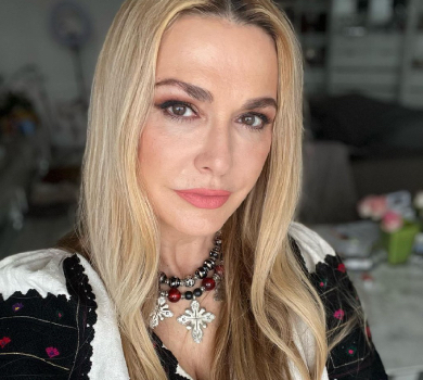 Трохи гумору в стрічку: Сумська на гастролях ледь не гепнулася з дивану