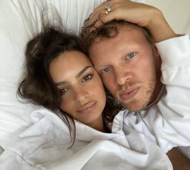 Обручки не знімає: чоловік Ратаковскі благає пробачити йому численні зради