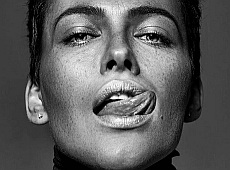 Астаф’єва виклала шкільні фото та показала розмиті принади. ФОТО