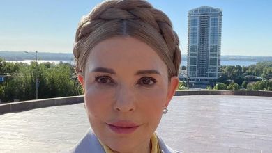 Тимошенко у жовто-блакитному заселфилася в рідному місті 