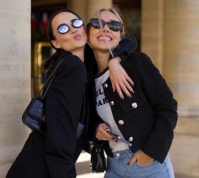 Квіткова та Парфільєва влаштували собі паризькі канікули без чоловіків. ФОТО