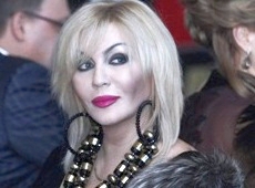 Білик та Сумська з дочкою відвідали бал-карнавал