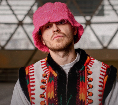 Вилазьте з сексистських печер: гурти Kalush та Skofka розкритикували через текст нової пісні