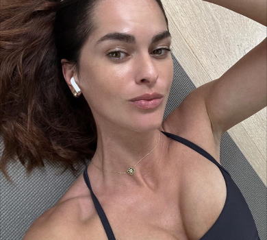 Стефанко на прохання підписників продемонструвала ноги у хижому бікіні