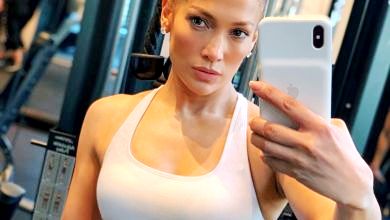 Лопес у спортзалі засвітила прес і дала потримати себе за попу. ФОТО 