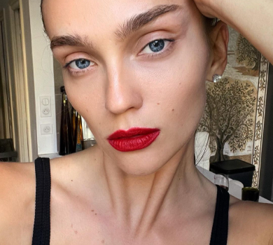 Кандиба у невагомих луках позбирала лимони на Ібіці. ФОТО