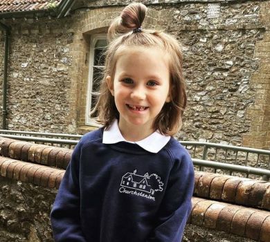 Дитина має рухатися вперед: Матвієнко у новій країні відрядила доньку до школи