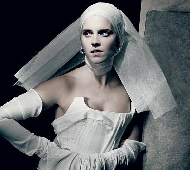 Уотсон, Стюарт і транс-краля Мур стали Джульєттами для календаря Pirelli